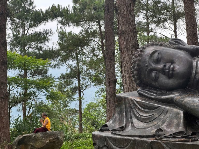 Shamatha Meditation with Ven. Dhammadipa